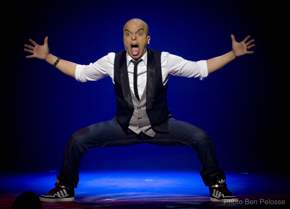 rachid-badouri-interview-le-mensuel-2014-arrete-ton-cinema-badouri-recharge-C