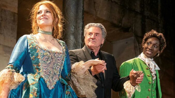 "L'objet du délit" : Agnès Jaoui repasse derrière et devant la caméra en compagnie de Daniel Auteuil