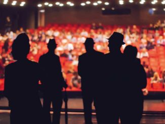 Classique et incontournable "Le dîner de cons" est en tournée au théâtre