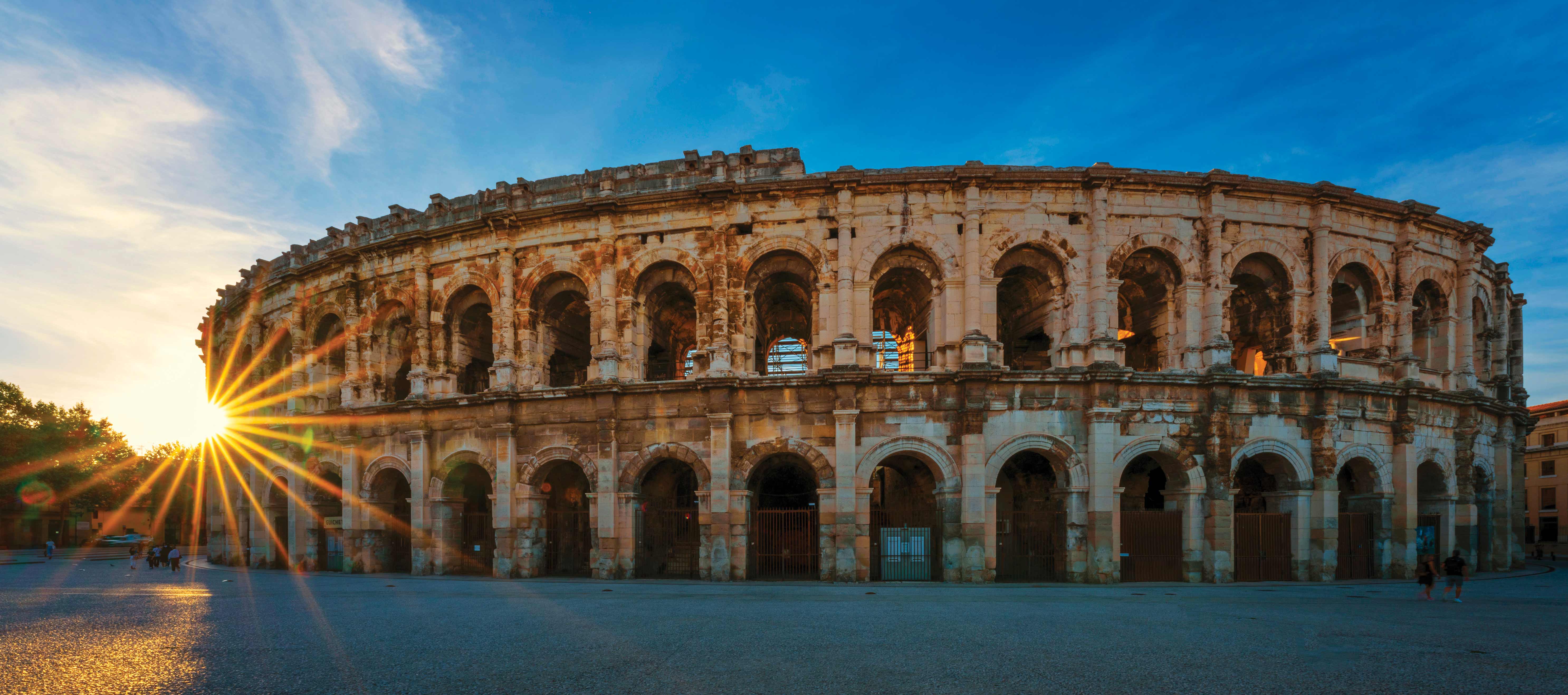 Nîmes