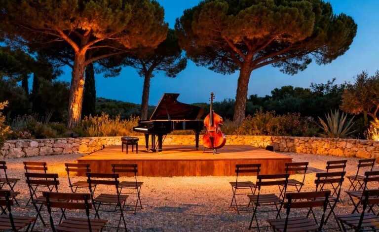 jardin des decades a roquefort les pins 768x471