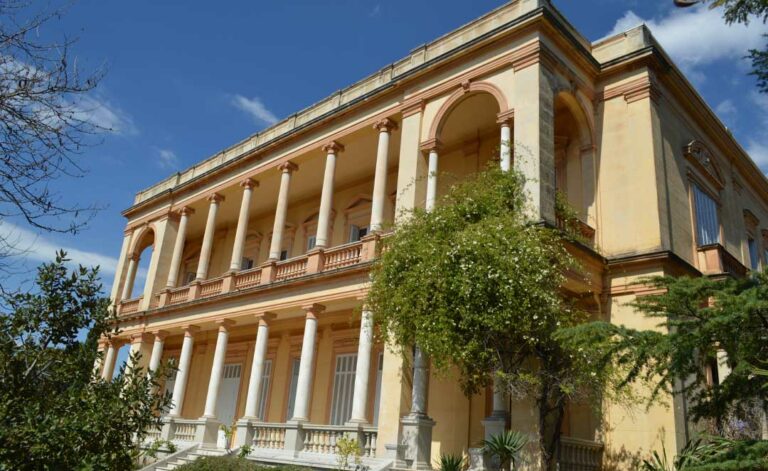 la villa aurelienne frejus 768x471