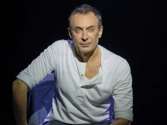Benoit Solès, 22 minutes
