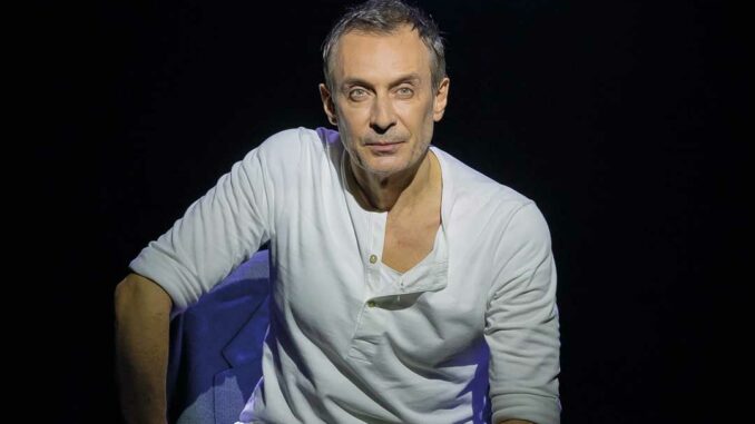 Benoit Solès, 22 minutes