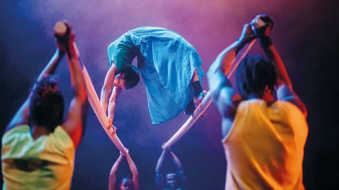 "Yongoyély" par Circus Baobab