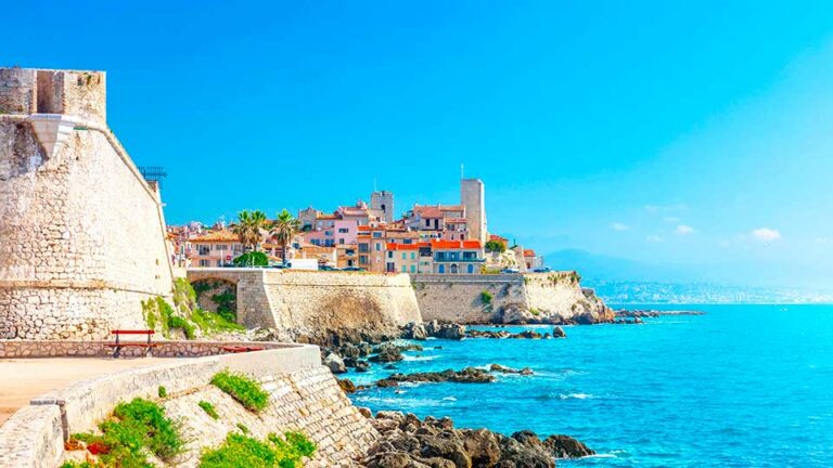 antibes le charme dune cite entre histoire et creation 1 768x432